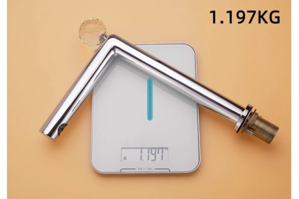 Simple New Bathroom hot and cold crystal basin faucet